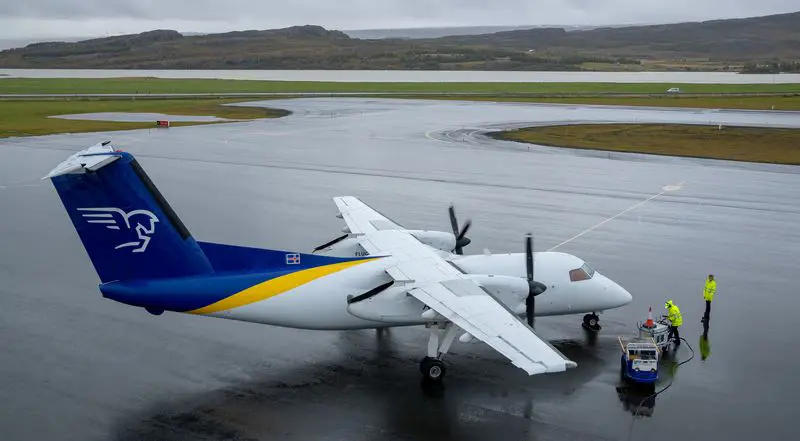 De Havilland DHC-8-Q200 TF-FXG operated by Icelandair Cargo photo 3