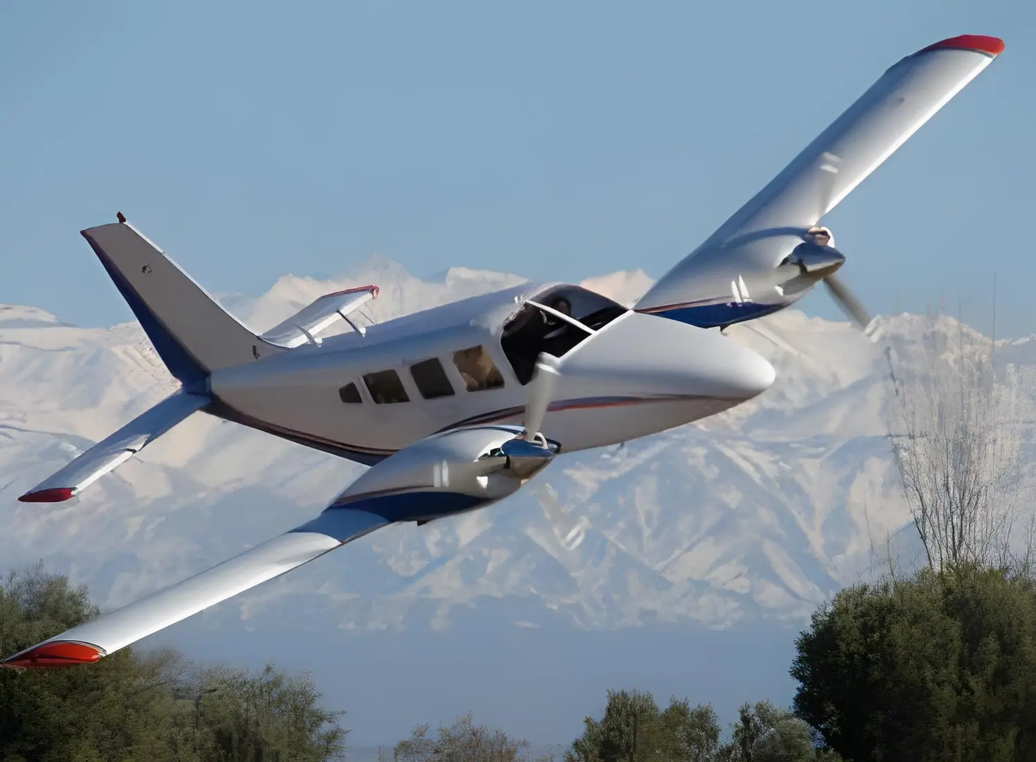Piper PA-34-200T Seneca II TI-AUA operated by Aerobell Air Charter, exterior