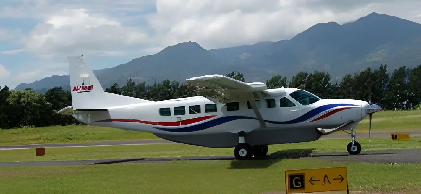 Cessna 208 TI-BAY operated by Aerobell Air Charter photo 4