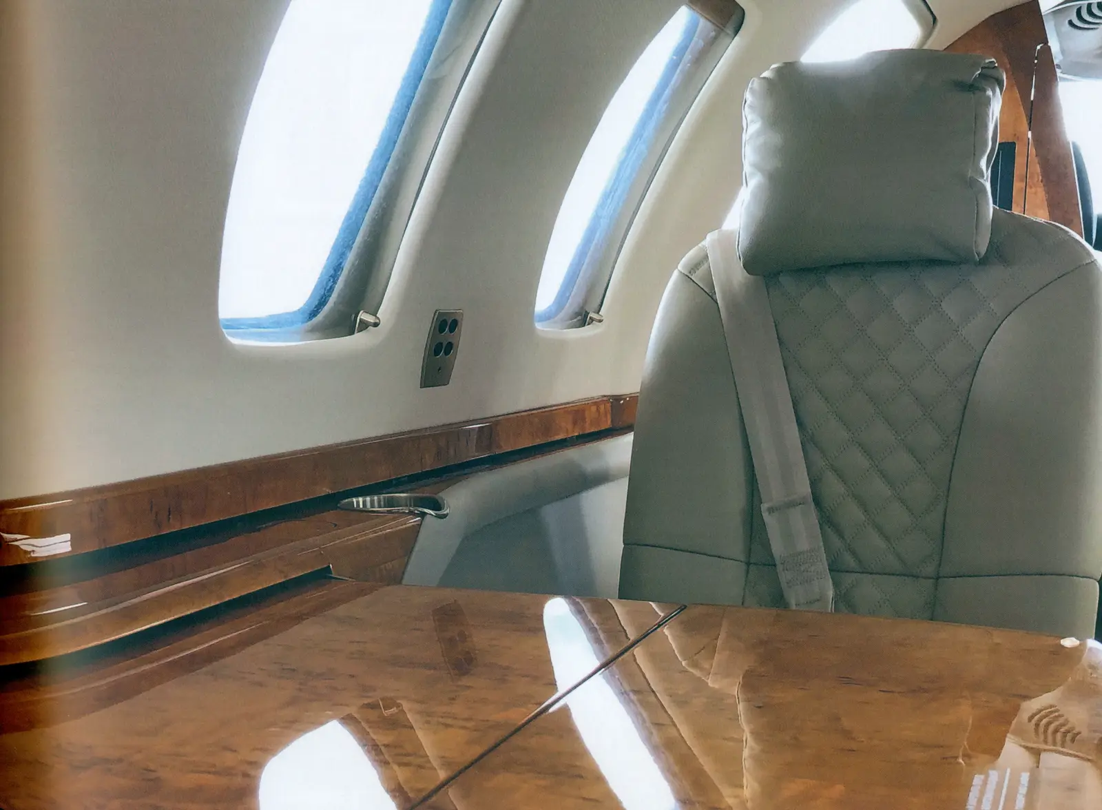 Cessna Citation CJ3 UP-CS302 operated by KazAirJet photo 4