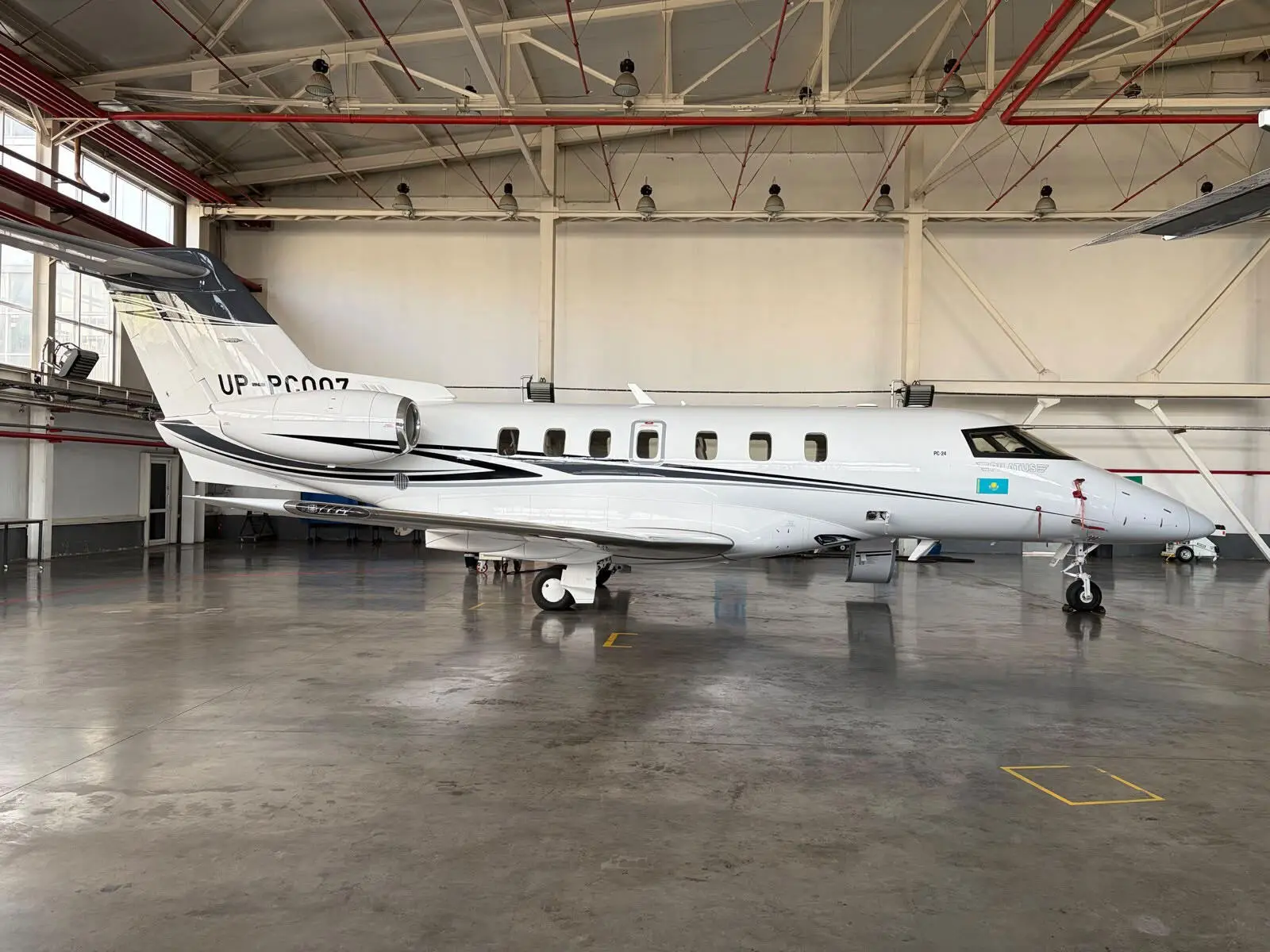 Pilatus PC-24 UP-PC007