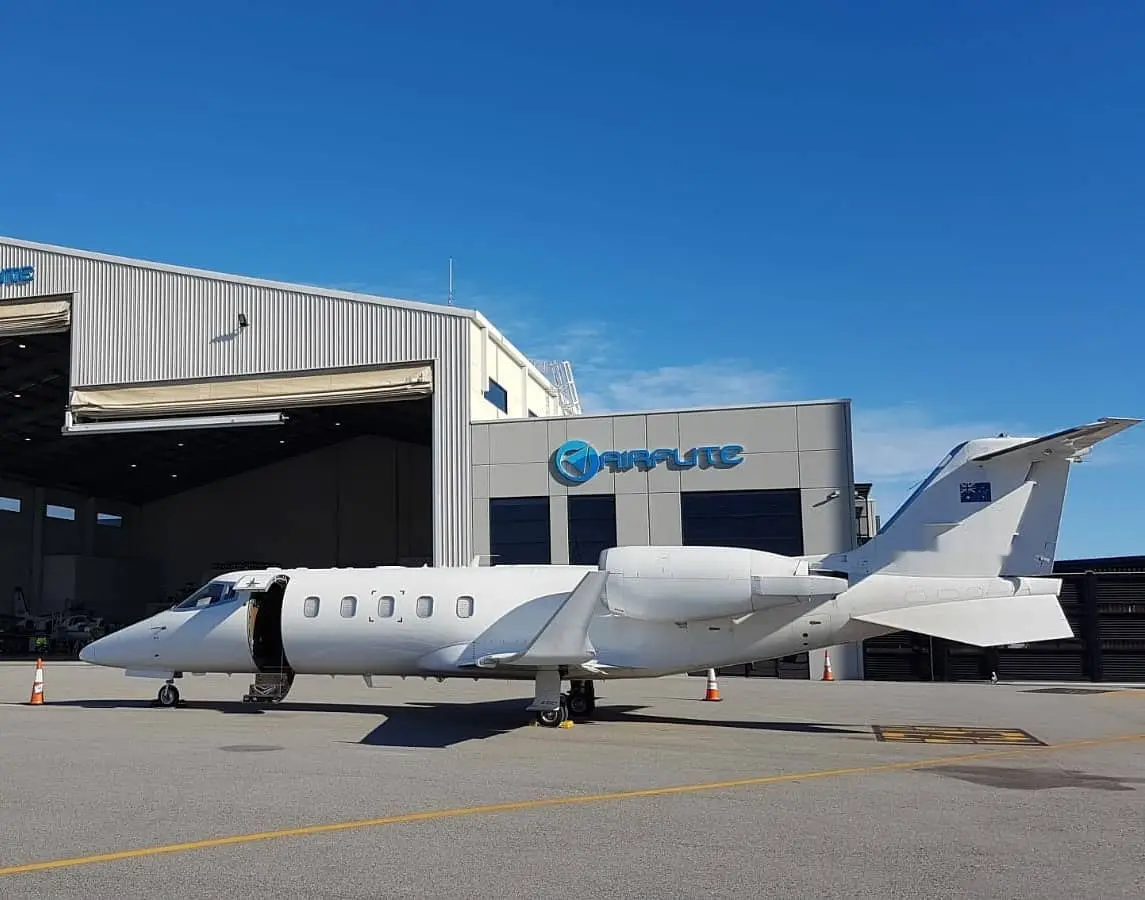Bombardier Learjet 60 VH-AND operated by Seletar Jet Charter Pte Ltd (Red Dot Air Ambulance Pte Ltd) photo 4