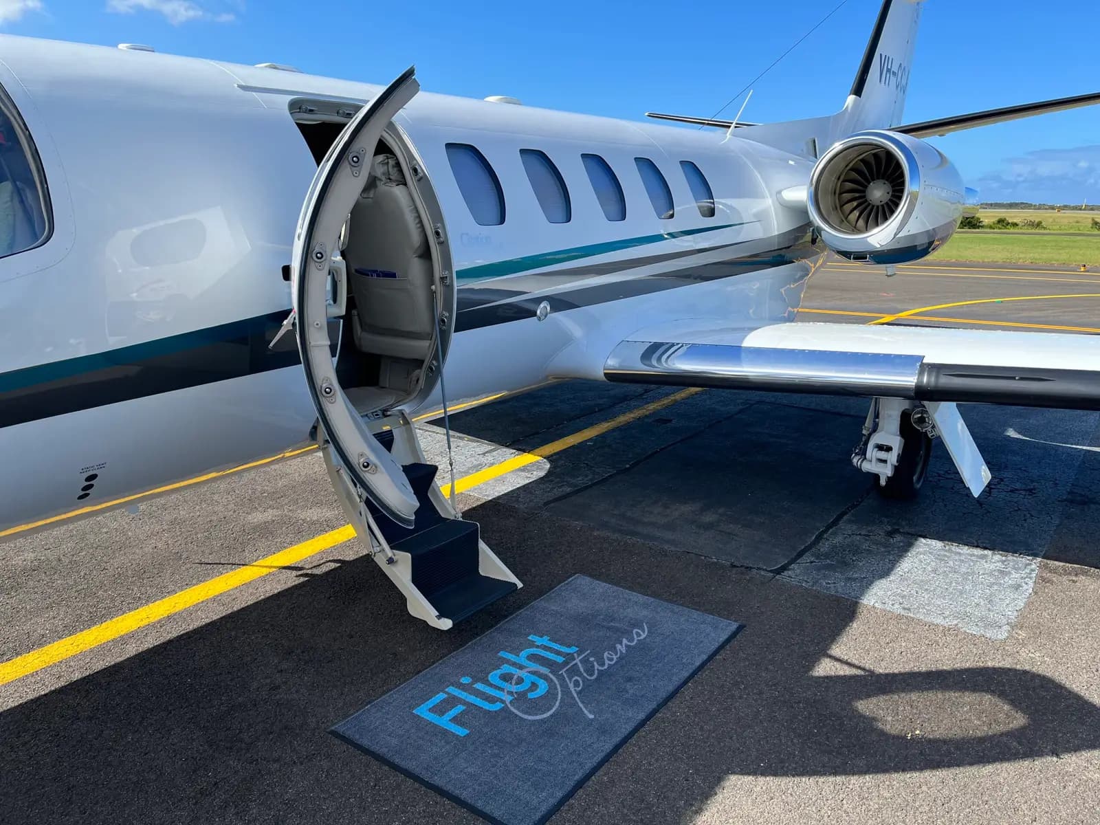 Cessna Citation Bravo VH-CCJ operated by Flight Options Australia Pty Ltd photo 5