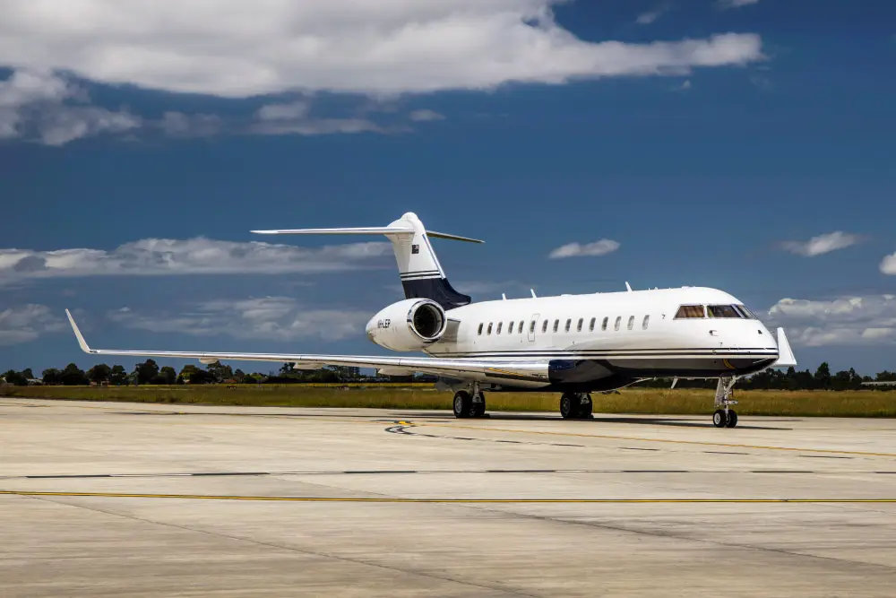 Bombardier Global 6000 VH-LEP operated by Luxaviation Asia-Pacific photo 5