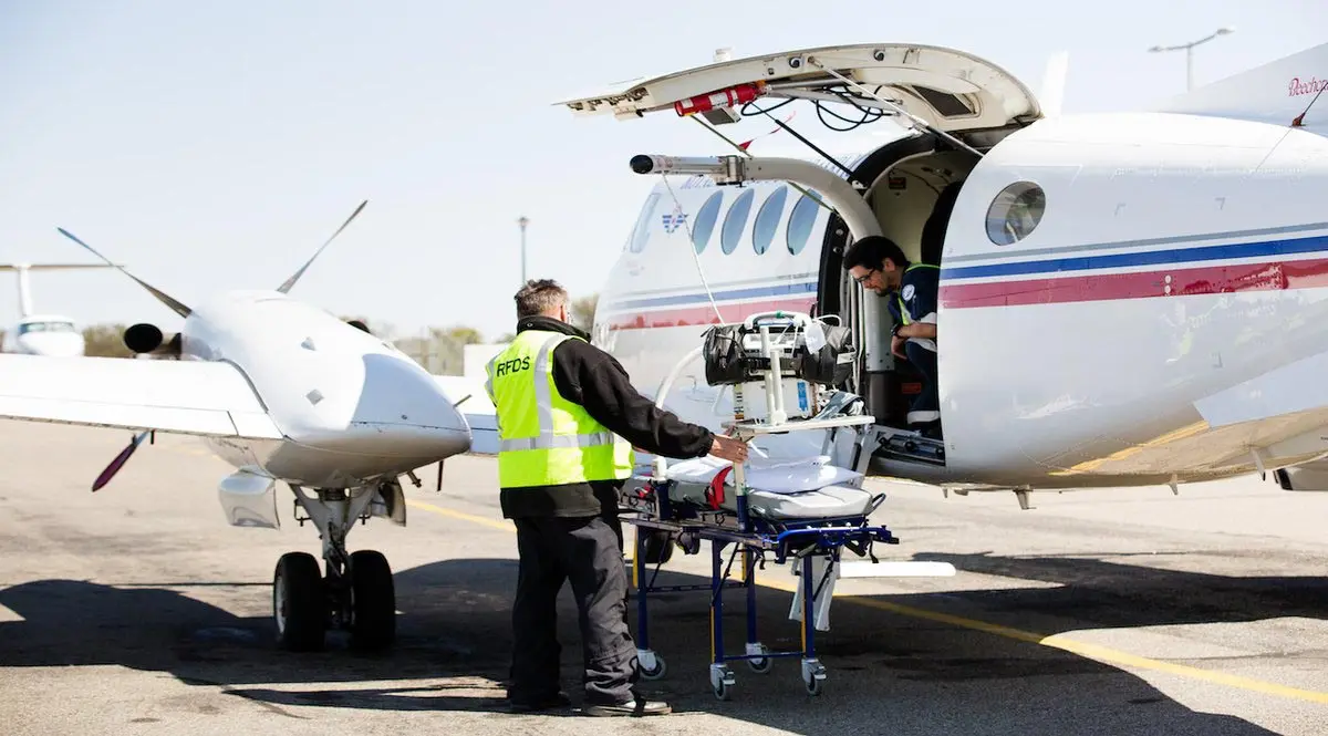 Beechcraft King Air 200 VH-MWH operated by Royal Flying Doctor Service photo 2