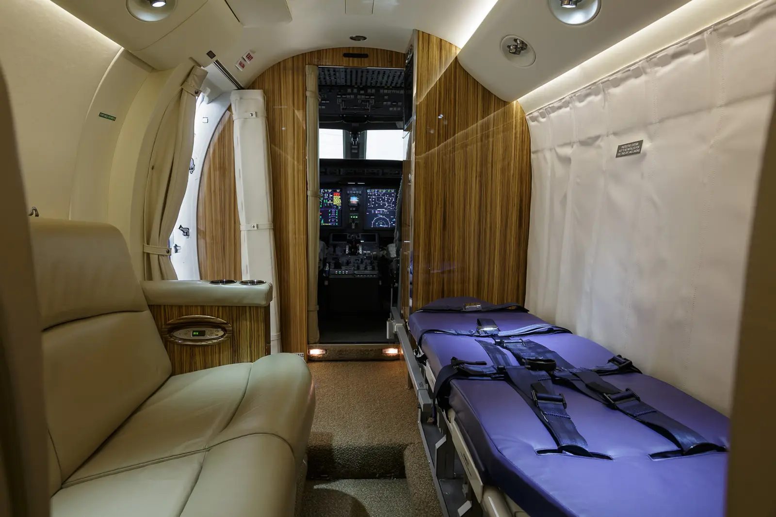 Gulfstream G150 VH-PFW operated by Pacific Flight Services Pte Ltd photo 2