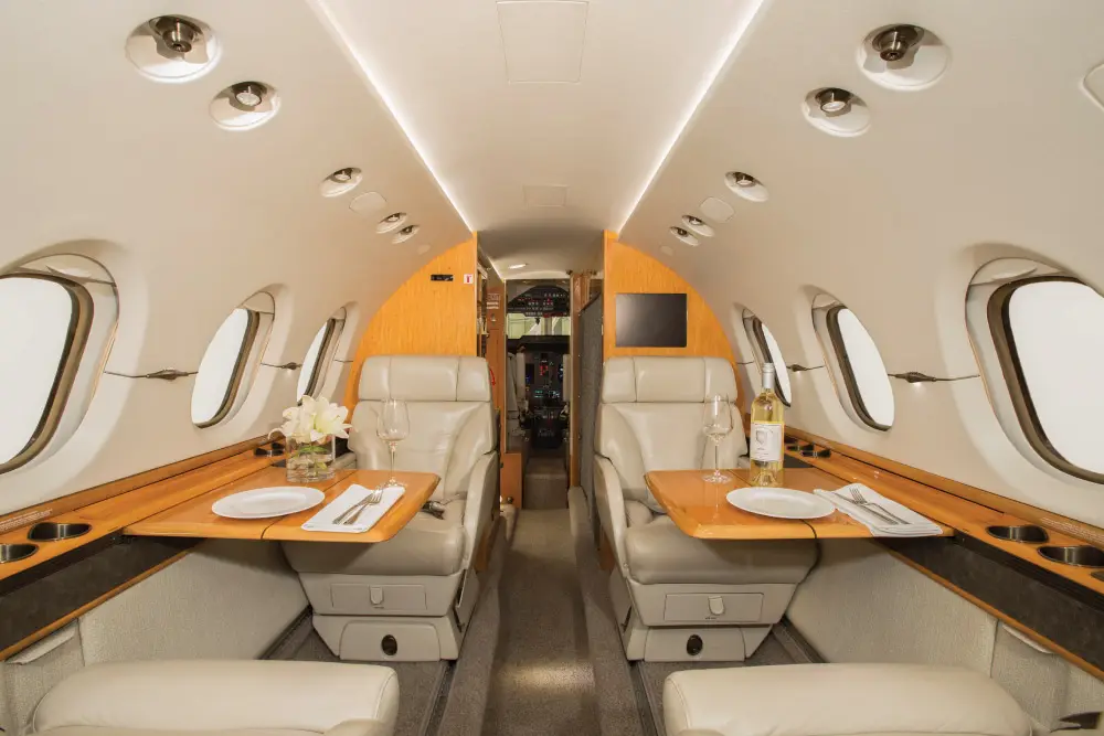 Beechcraft Hawker 850XP VH-RIU operated by Luxaviation Asia-Pacific photo 2
