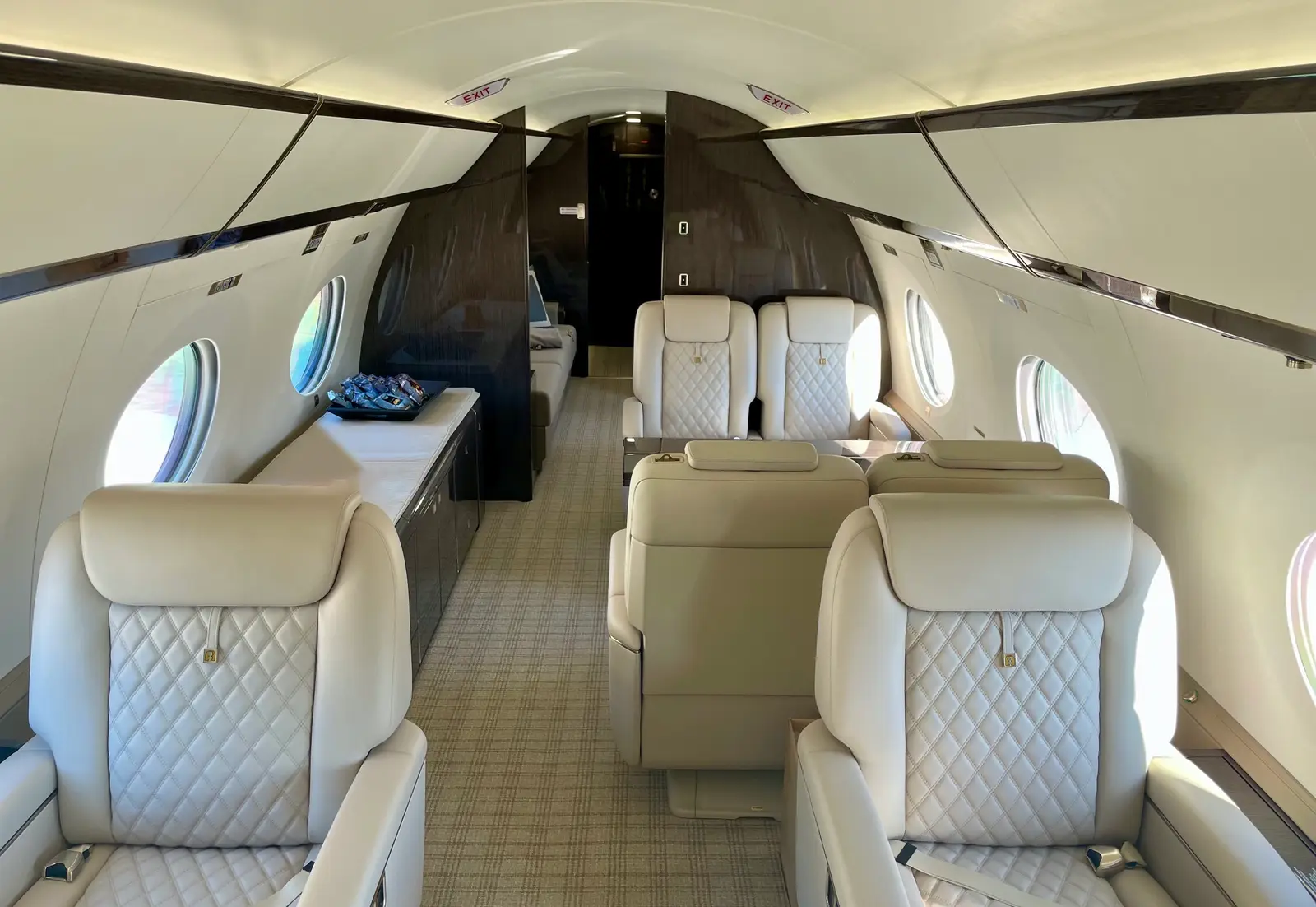 Gulfstream G650ER VH-SGA operated by Global Jet International photo 2