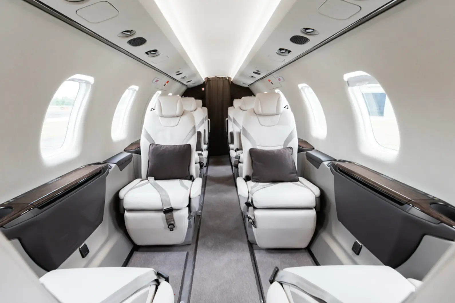 Pilatus PC-24 VH-VTF operated by Global Jet International photo 5