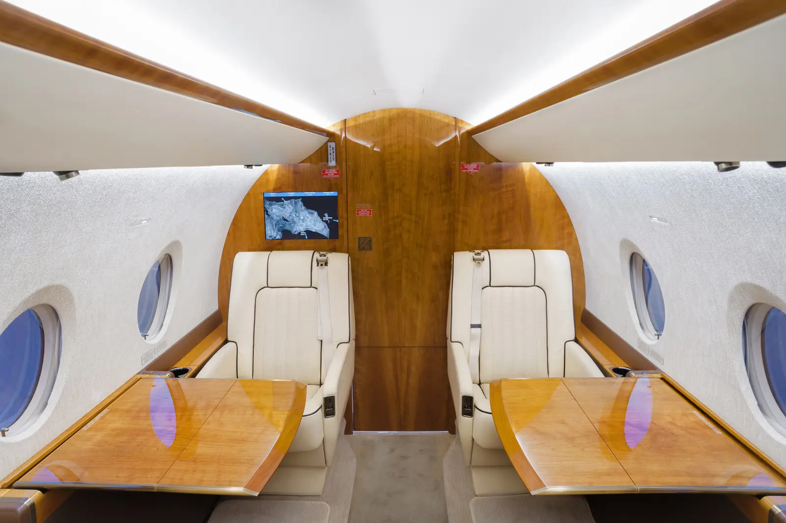 Gulfstream G280 VP-BBI operated by ASG Business Aviation photo 4
