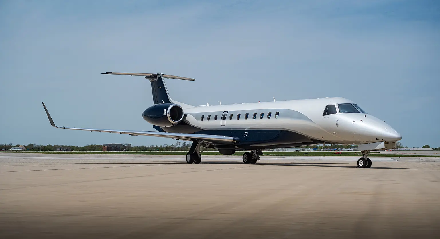 Embraer Legacy 650 VP-CBC operated by Arab Wings, exterior