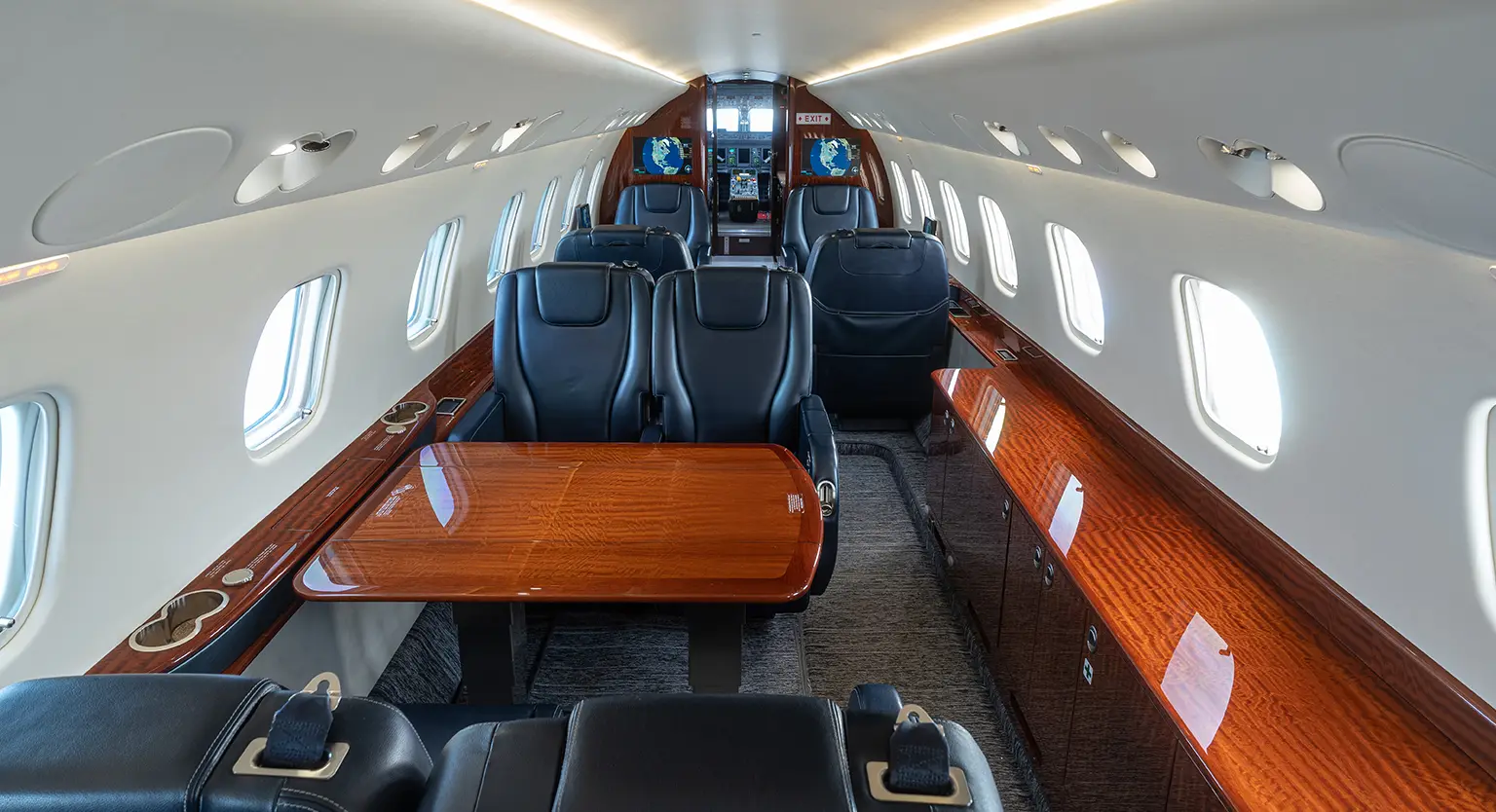Embraer Legacy 650 VP-CBC operated by Arab Wings photo 6