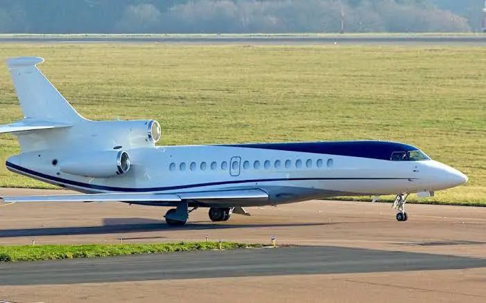 Dassault Falcon 8X VT-HVV operated by Air Charter Services Pvt. Ltd. photo 4