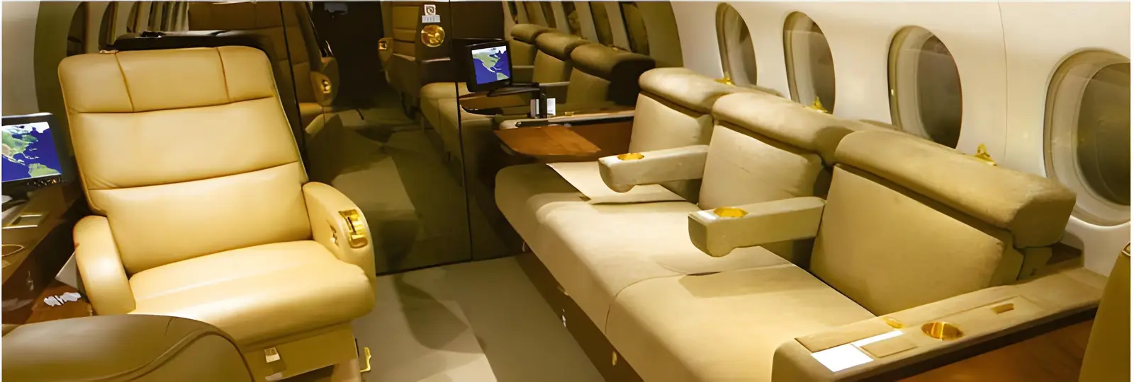 Dassault Falcon 2000LX EASy VT-TDT operated by Taj Air Ltd. photo 2