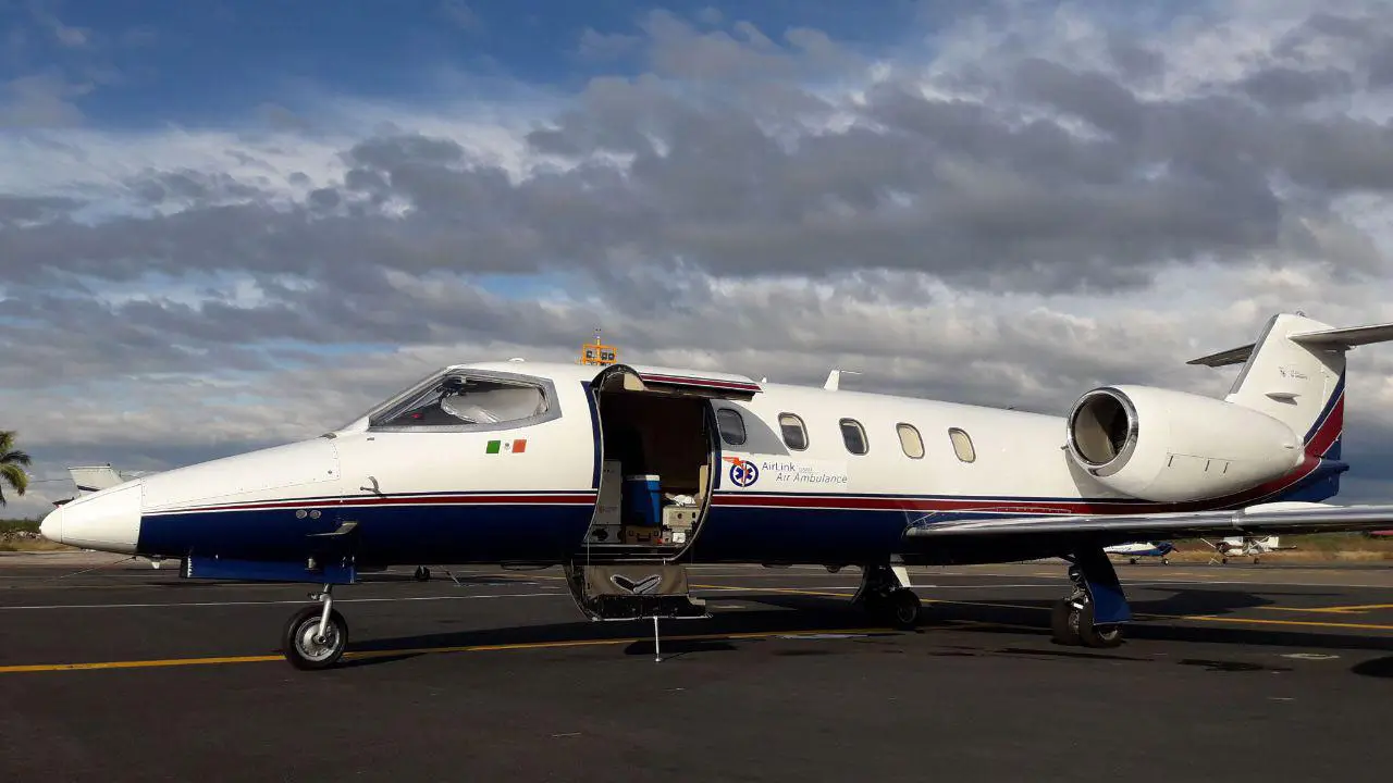 Bombardier Learjet 35A XA-UKF operated by AirLink Ambulance USMX photo 2