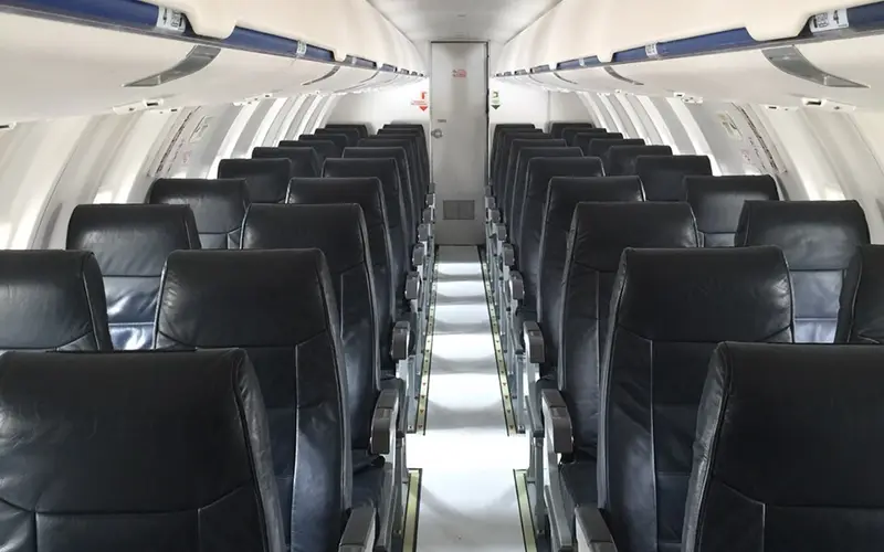 Bombardier CRJ-200 YI-BAK operated by Arab Wings, exterior