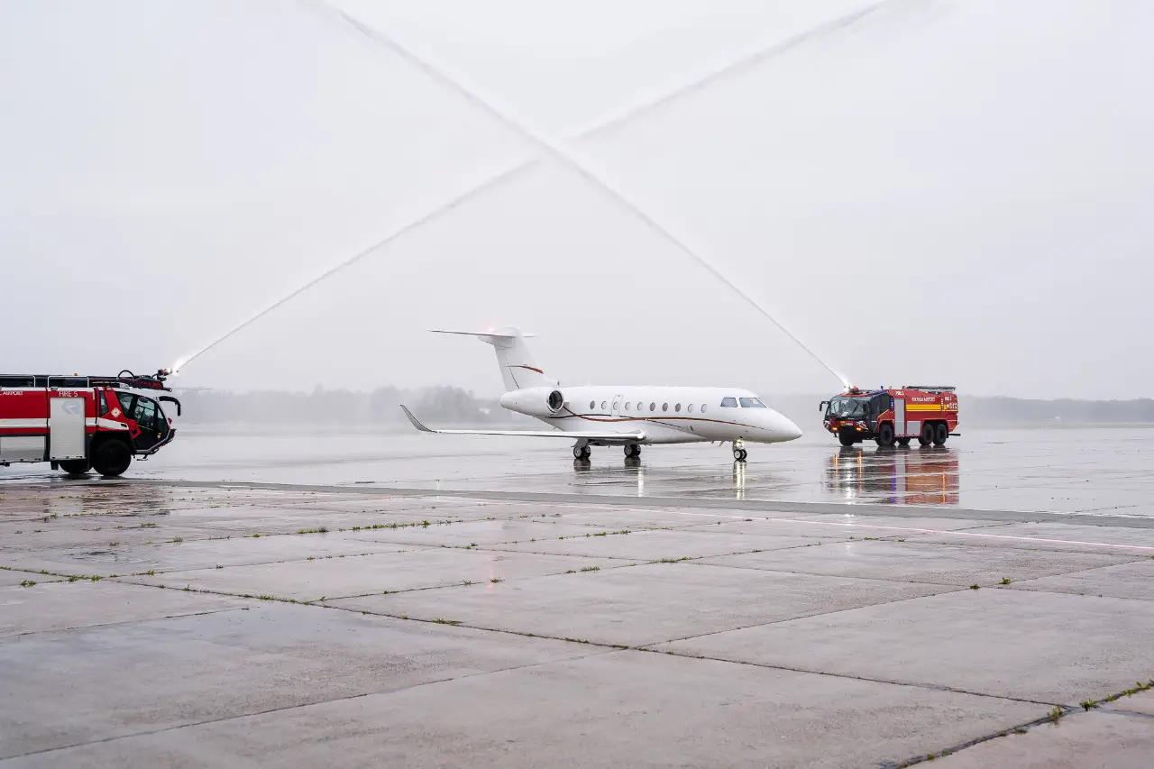 Gulfstream G280 YL-BEE operated by Union Aviation photo 2