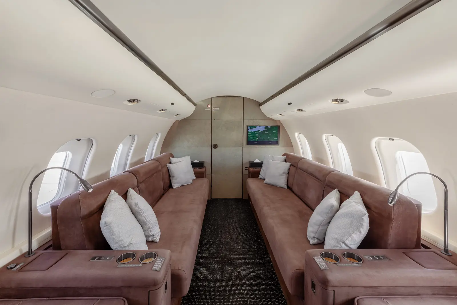 Bombardier Global Express XRS YL-DAM operated by Union Aviation photo 3