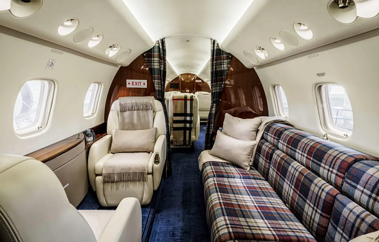 Embraer Legacy 650 YL-ION operated by Union Aviation photo 4