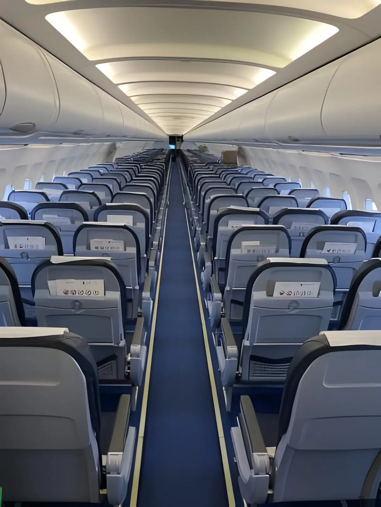 Airbus A320-200 YL-LCV operated by SmartLynx Airlines photo 2