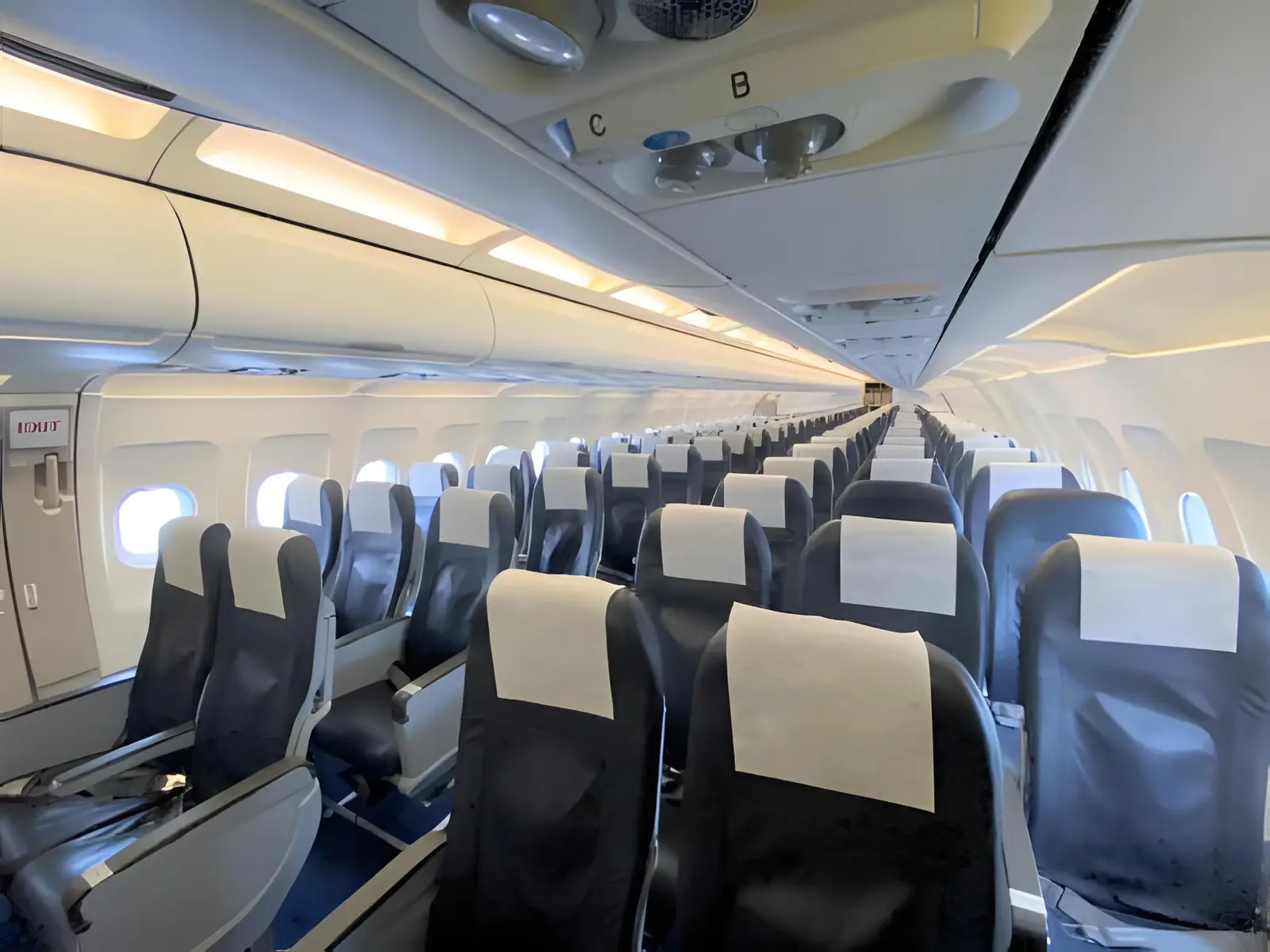 Airbus A320-200 YL-LCV operated by SmartLynx Airlines photo 5