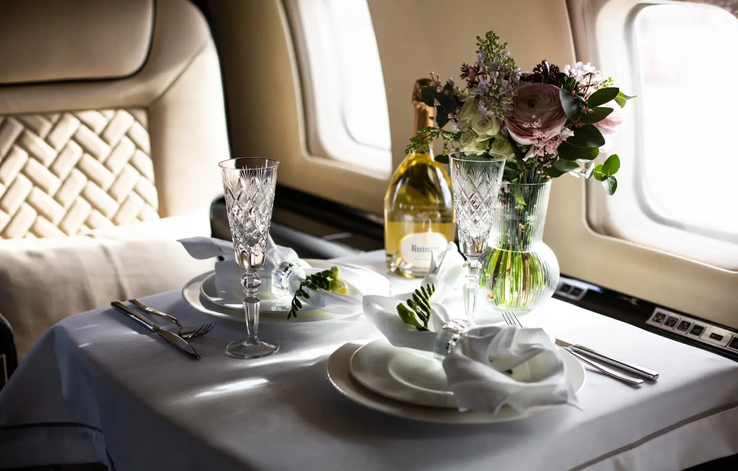 Bombardier Challenger 604 YL-TIM operated by Union Aviation photo 6