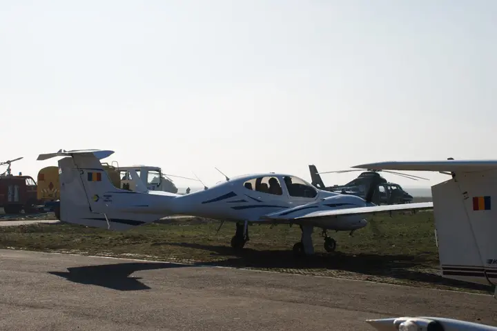 Diamond DA42 Twin Star YR-SCD operated by Regional Air Services photo 2