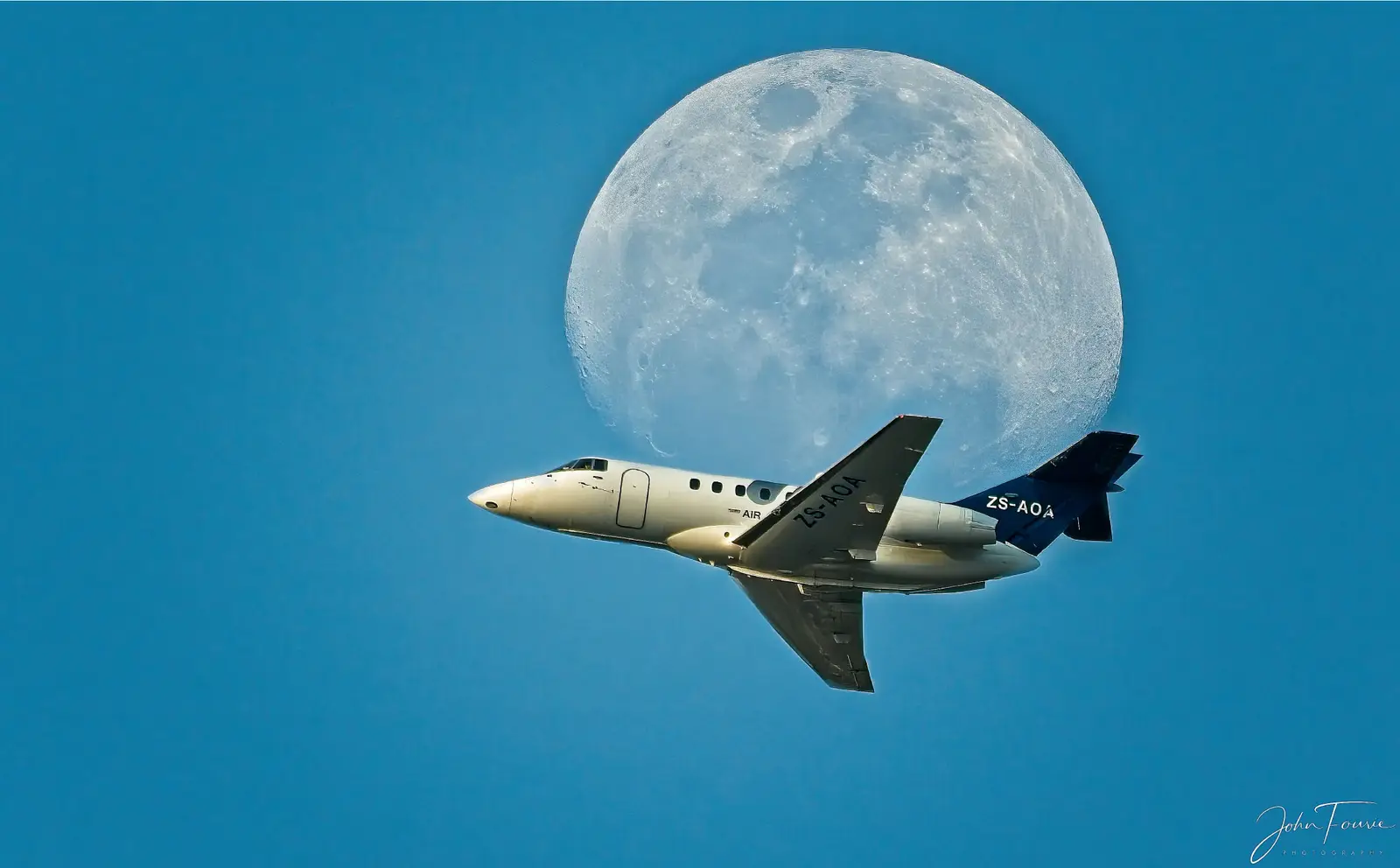 Beechcraft Hawker 800 ZS-AOA operated by Guardian Air, exterior