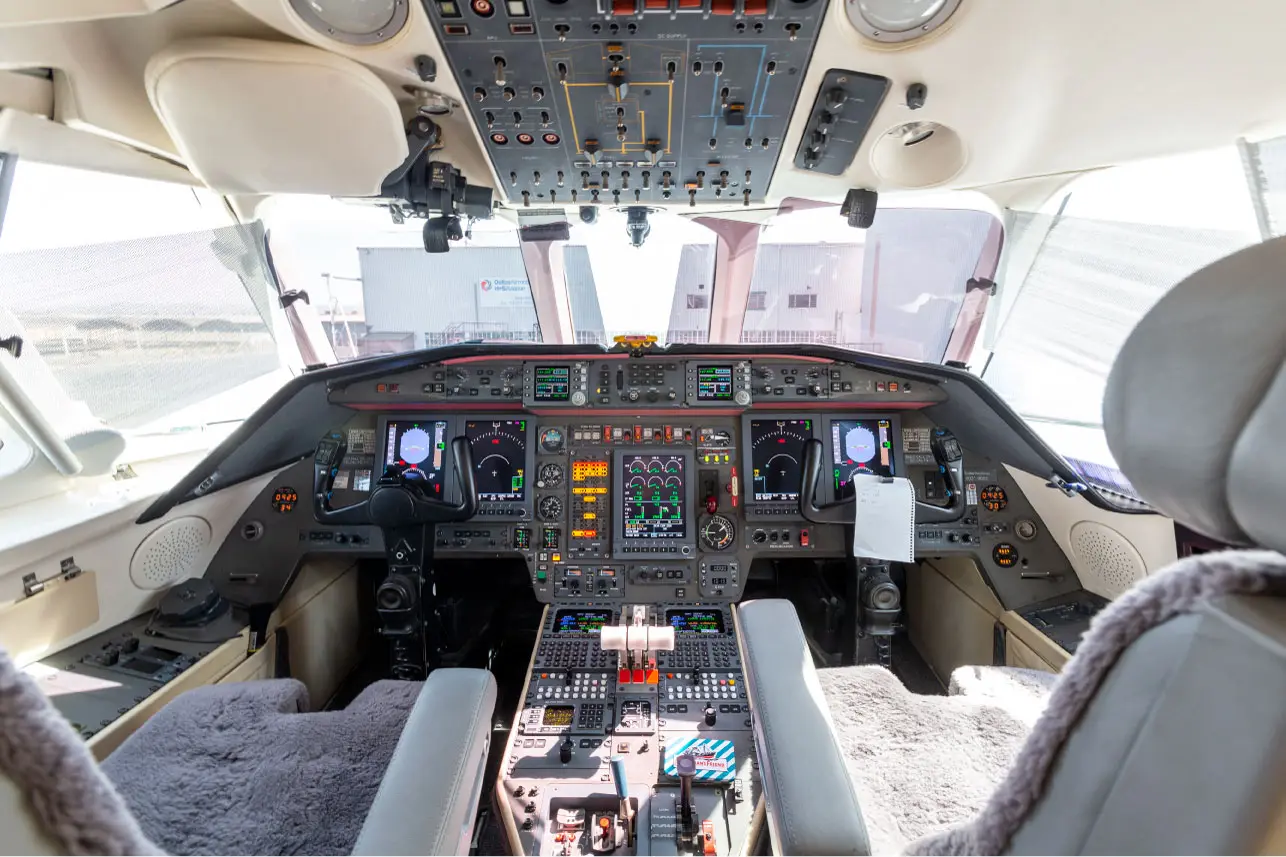 Dassault Falcon 900EX ZS-DEX operated by Luxaviation Africa photo 4