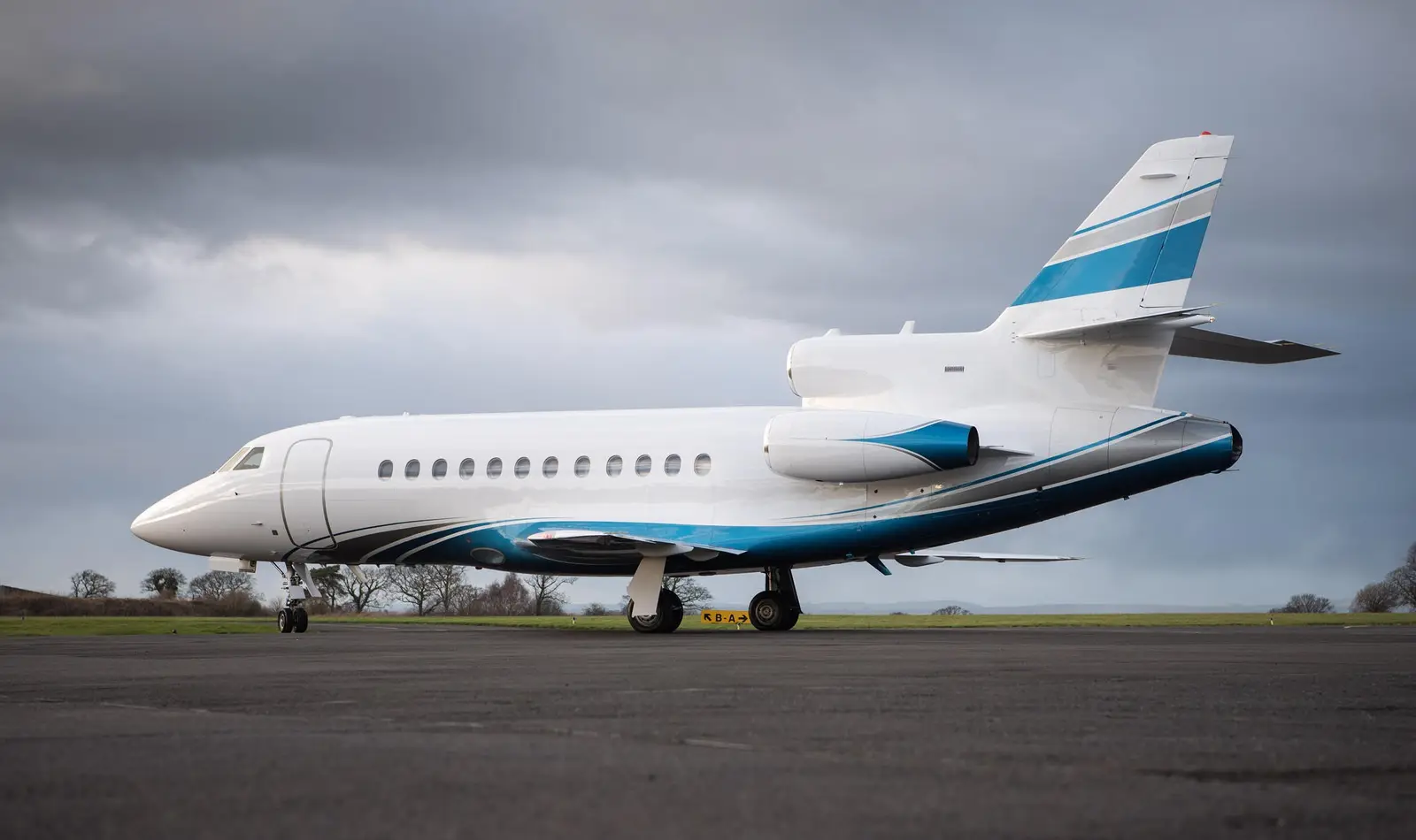 Dassault Falcon 900B ZS-DFJ operated by Zenith Aviation Exellence, exterior