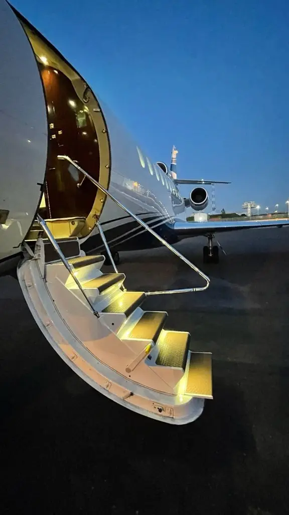 Dassault Falcon 900B ZS-DFJ operated by Zenith Aviation Exellence photo 5