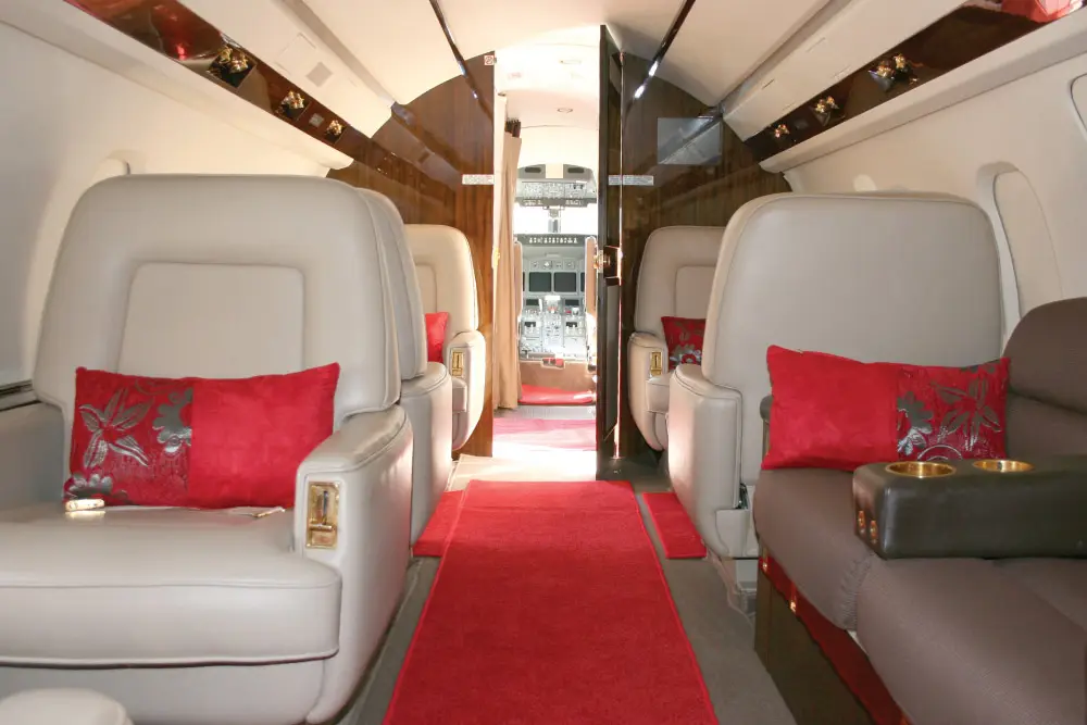 Bombardier Challenger 604 ZS-KEN operated by Luxaviation Africa photo 3