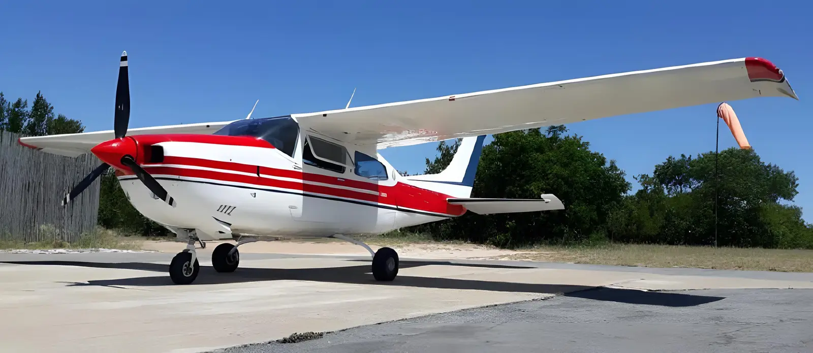 Cessna 210 ZS-MJO operated by Cesszani Aviation photo 2