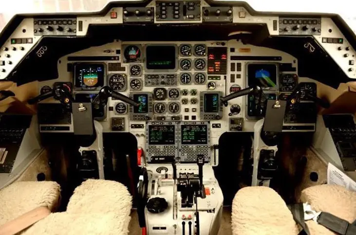 Beechcraft Hawker 800XP ZS-MNU operated by OwenAir photo 6