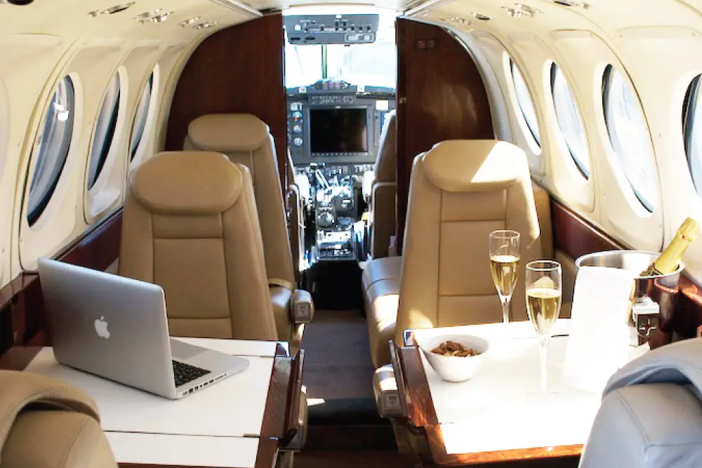 Beechcraft King Air 200 ZS-PZU operated by Luxaviation Africa photo 2