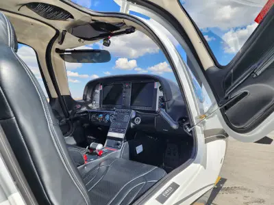 Cirrus SR22 ZS-SSD operated by Absolute Aviation photo 2