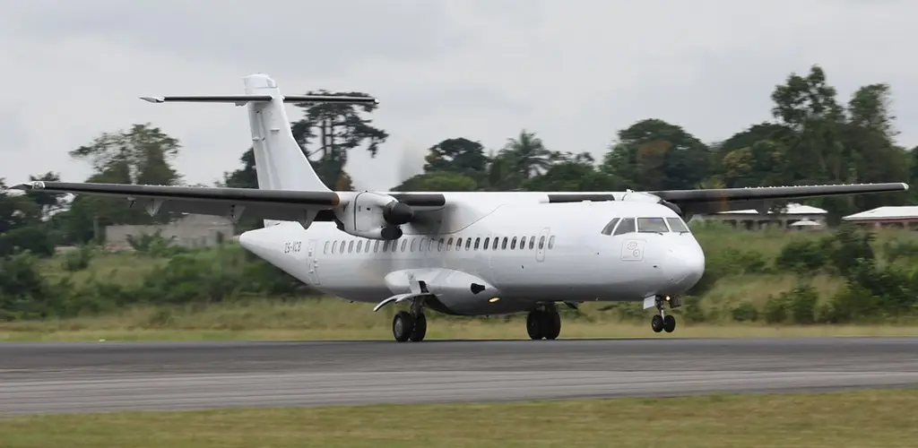 ATR 72-212 ZS-XCB operated by Solenta Aviation, exterior