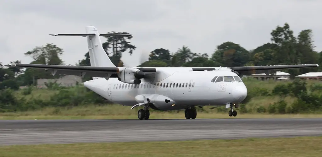 ATR 72-212 ZS-XCB operated by Solenta Aviation photo 4