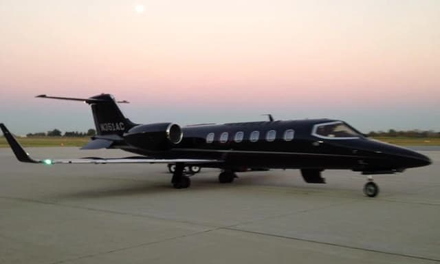Learjet 31A N351AC photo 2