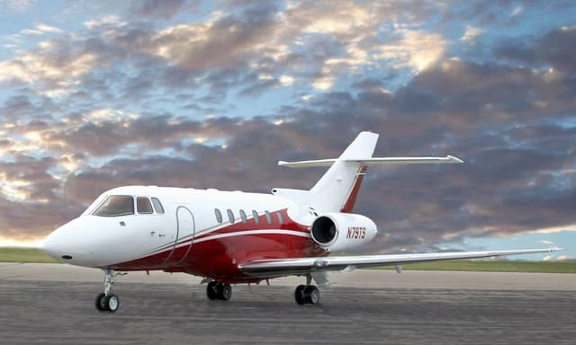 Hawker 800XP N79TS