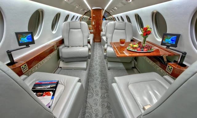 Falcon 50EX N500LY photo 2