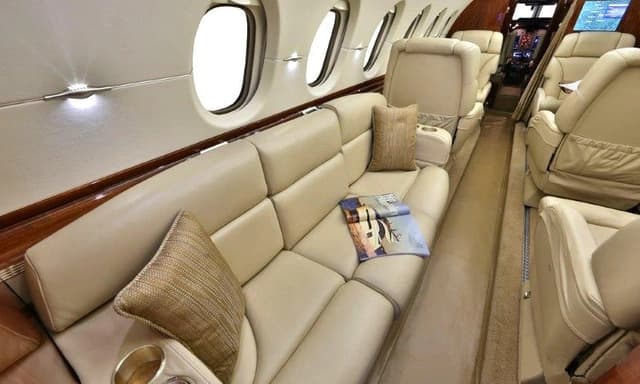 Hawker 900XP N80J photo 4