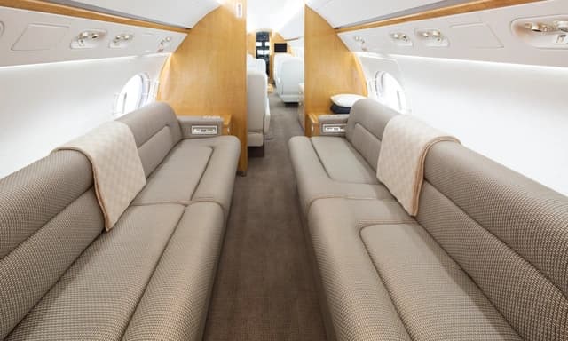 Gulfstream G550 N173NY photo 5