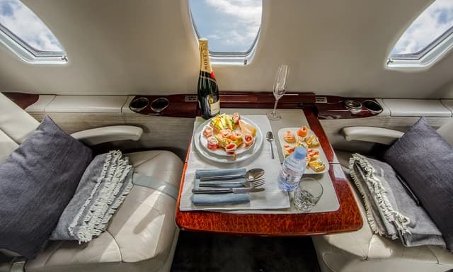 Cessna Citation XLS N422BC photo 3