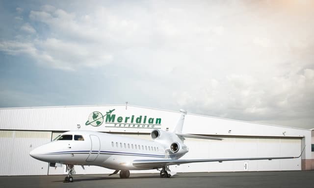 Falcon 7X N221HJ