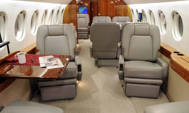 Falcon 900EX N731SR photo 2