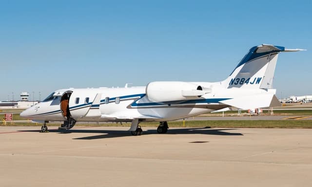 Learjet 60 N384JW