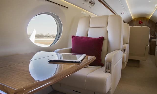 Gulfstream IV N227SV photo 2