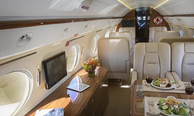 Gulfstream IV N227SV photo 3