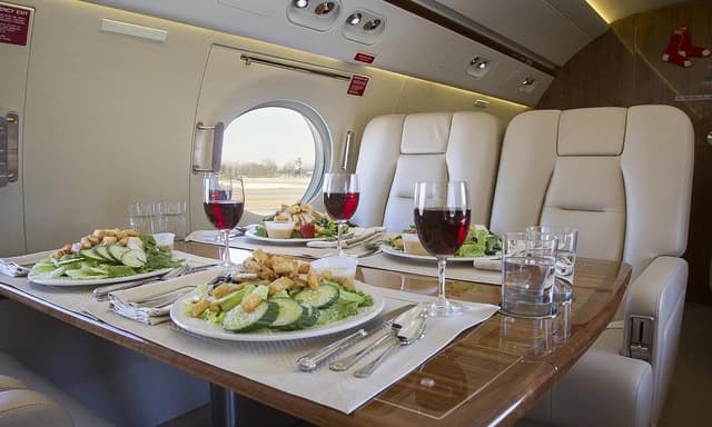 Gulfstream IV N227SV photo 4